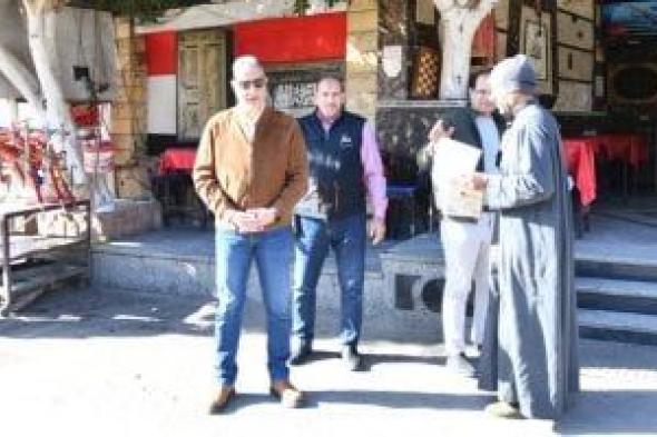 محافظ
الفيوم
يتابع
حالة
النظافة
العامة
ورفع
الإشغالات
بنطاق
المدينة