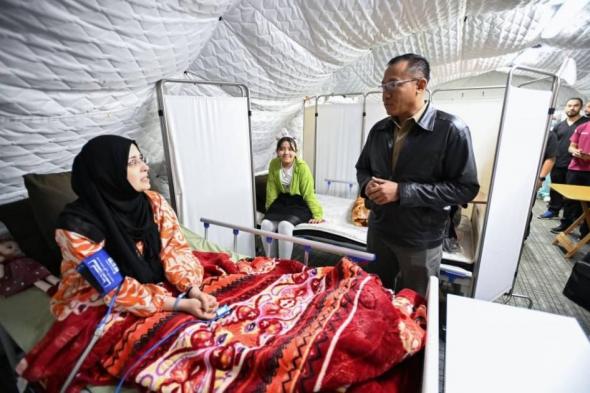 المستشفى
      الإماراتي
      العائم
      بالعريش
      يستقبل
      الدفعة
      الخامسة
      من
      الفريق
      الطبي
      الإندونيسي