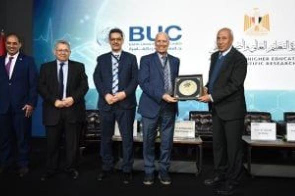 نائبا
وزير
التعليم
العالى
والخارجية
يشاركون
بالمؤتمر
الدولي
لرابطة
العلماء
المصريين