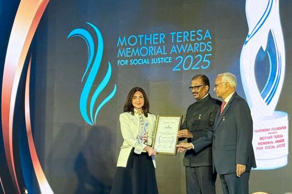 تكريم
    عالمي
    للدكتورة
    هبة
    السويدي
    بجائزة
    الأم
    تريزا
    للسلام
    والعدالة
    الاجتماعية