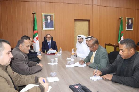 ورقلة..
الوالي
يستقبل
مستثمرين
قطريين
لدعم
الزراعات
الاستراتيجية