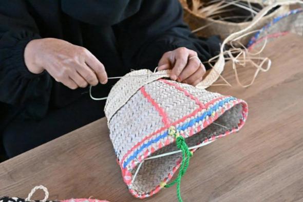 صناعة
    الخوص..
    تجربة
    سياحية
    تراثية
    تجذب
    زوار
    مهرجان
    جازان
    2026