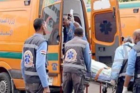 مصرع
شاب
متأثرا
بإصابته
فى
حادث
تصادم
سيارتين
بقنا