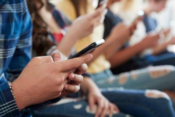 علامات
      خطرة
      تدل
      على
      وقوع
      المراهقين
      في
      فخ
      «الارتباط
      العاطفي»
      بالذكاء
      الاصطناعي