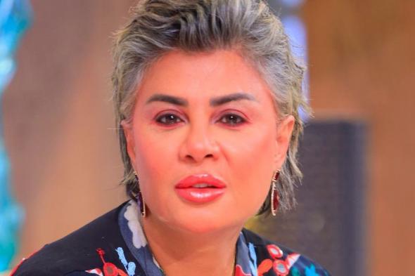 مفيدة
      شيحة
      تفتح
      النار
      على
      عمرو
      أديب
      بعد
      انفصاله
      عن
      لميس
      الحديدي