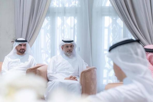 ولي
      عهد
      الشارقة
      يشيد
      بتعاون
      الجهات
      الاتحادية
      والمحلية
      في
      مجال
      الطاقة