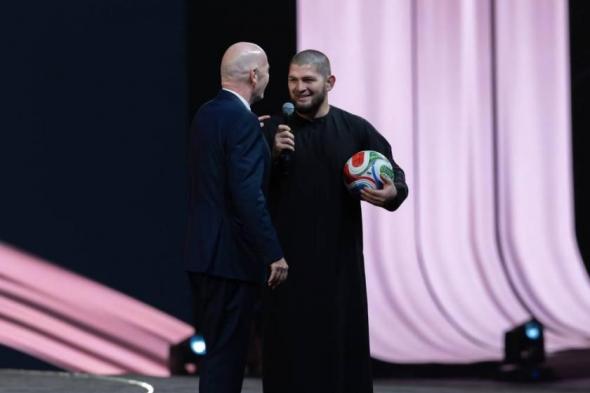 حبيب
نور
محمدوف:
الصداقة
داخل
الحلبة
ممنوعة