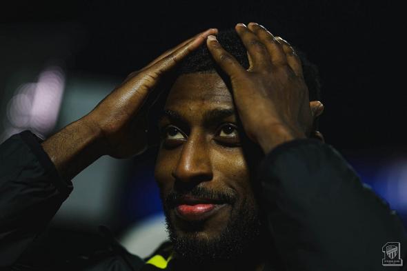 بعد
    غياب
    عامين..
    شراحيلي
    يرد
    على
    المشككين
    بـ85
    دقيقة
    ويؤكد:
    إشاعات
    الجماهير
    تؤلمني