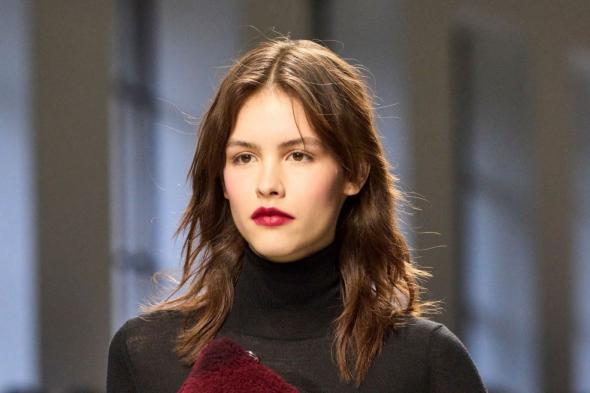 أفضل
أنواع
الغسول
الطبيعي
للبشرة
الدهنية:
تنظيف
عميق
من
دون
تجفيف