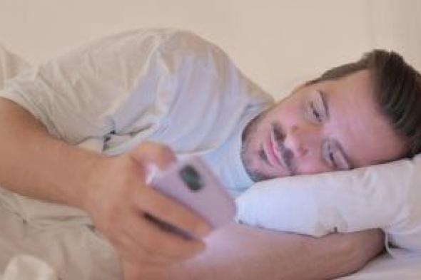 دراسة:
جيل
Z
يتصدر
قائمة
الأكثر
استخداماً
للهواتف
بـ
4
ساعات
يومياً