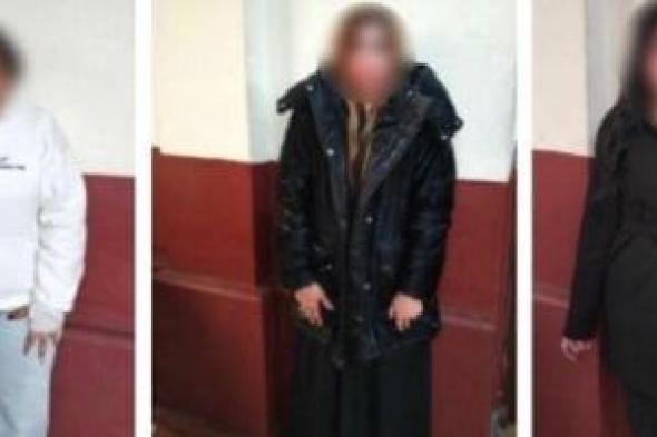 الداخلية
تضبط
3
سيدات
بتهمة
ممارسة
أعمال
منافية
للآداب
فى
الإسكندرية