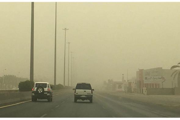 طقس
    الخميس..
    رياح
    نشطة
    مثيرة
    للأتربة
    والغبار
    وضباب
    على
    عدة
    مناطق