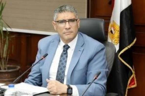 محافظ
الجيزة
يتفقد
مستشفى
6
أكتوبر
المركزى
لمتابعة
أعمال
رفع
الكفاءة
والتطوير