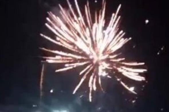 احتفالات
بليلة
رأس
السنة
بمدينة
بنها..
السماء
نورت
من
الشماريخ