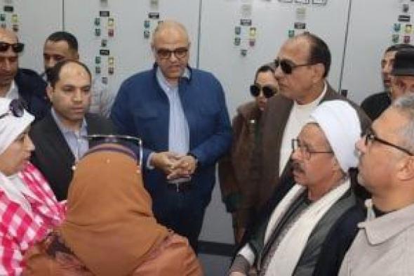 محافظ
القليوبية
يطلق
التيار
الكهربائي
بمحطة
مياه
شبلنجة
فى
بنها