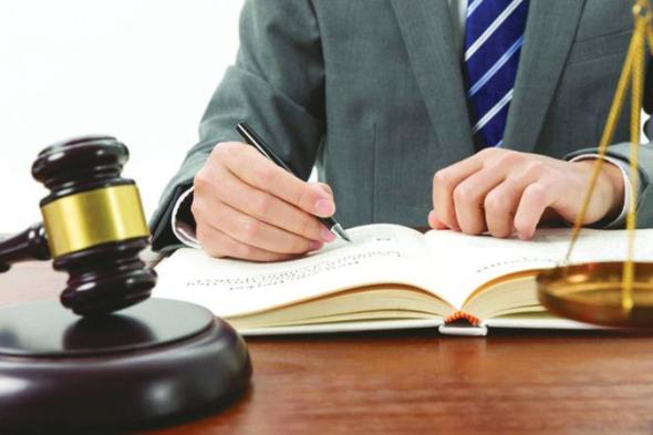 «المعاملات المدنية» يعيد تنظيم التصرفات والعقود.. ويجيز جمع الدية والتعويض