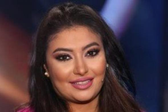 غادة
رجب
تحيي
حفلًا
بدار
الأوبرا
المصرية
بقيادة
المايسترو
محمد
الموجي