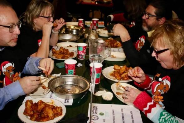 مدينة
      أمريكية
      في
      «غينيس»
      بأكبر
      منافسة
      لتناول
      الأجنحة