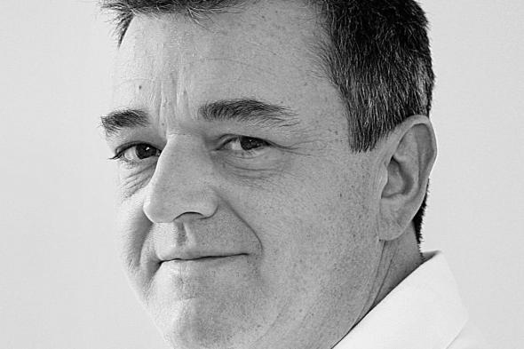 القصدير
يسبق
النحاس
في
سباق
المكاسب