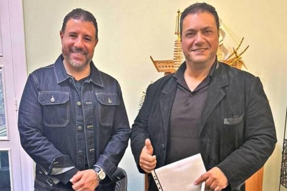 مراد
      مكرم:
      الغناء
      إضافة
      لمسيرتي