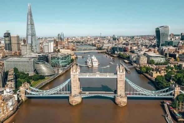 سنة
      2025
      الأكثر
      حرارة
      في
      تاريخ
      بريطانيا