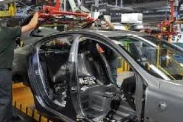 تجميع
نحو
95
ألف
سيارة
بمصر..
توقعات
بزيادة
الإنتاج
لـ165
ألفا
2026-
2027