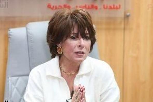 أنوشكا:
أميل
للعب
أدوار
تناقش
القضايا
الإجتماعية