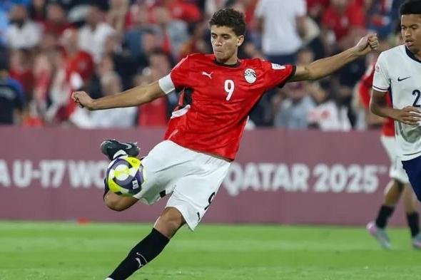 صفقة
      للتاريخ
      من
      "الأهلي
      لبرشلونة"..
      حمزة
      عبدالكريم
      أول
      لاعب
      مصري
      في
      النادي
      الإسباني