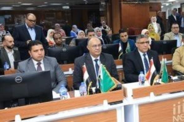 محافظ
الجيزة
يتابع
أعمال
فتح
لجان
جولة
إعادة
انتخابات
النواب
بـ6
دوائر