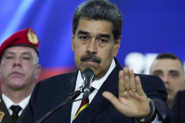 اعتقال
    مادورو
    بعيون
    العالم..
    بين
    مراقبة
    الوضع
    عن
    كثب
    والتنديد
    بـ«العدوان
    الأمريكي»