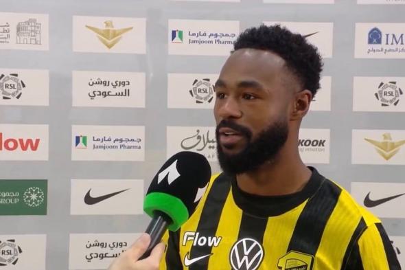 "الشنقيطي":
عملنا
في
التوقف
ينعكس
داخل
الملعب..
وجائزة
رجل
المباراة
شعور
لا
يُوصف