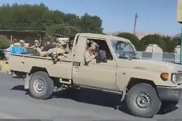 محافظ
    حضرموت:
    منح
    الخروج
    الآمن
    والفوري
    للانتقالي
    من
    المكلا
    والمهرة