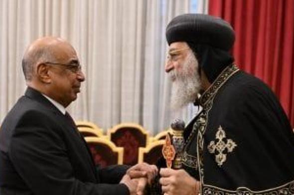 وزير
العدل
يزور
الكاتدرائية
المرقسية
للتهنئة
بعيد
الميلاد
المجيد