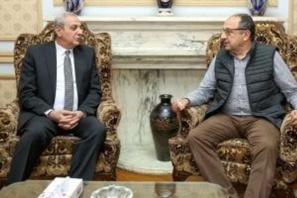 وزير
قطاع
الأعمال
العام
يلتقي
محافظ
الغربية
بمستهل
زيارته
لشركة
مصر
للغزل
والنسيج