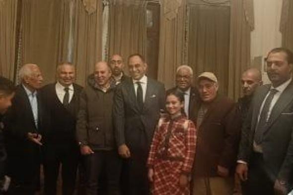 وصول
هانى
سرى
الدين
لمقر
حزب
الوفد
للتقدم
بأوراق
ترشحه
على
مقعد
رئاسة
الحزب