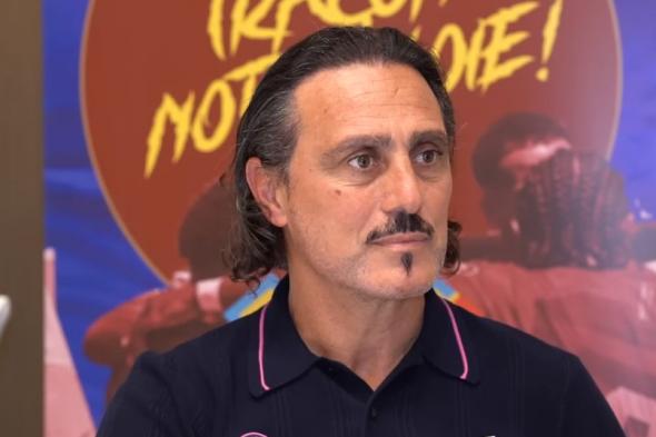 رافييل
حميدي:
"المنتخب
الجزائري
قادر
على
تقديم
لأفضل
والأسوأ
على
حد
سواء"