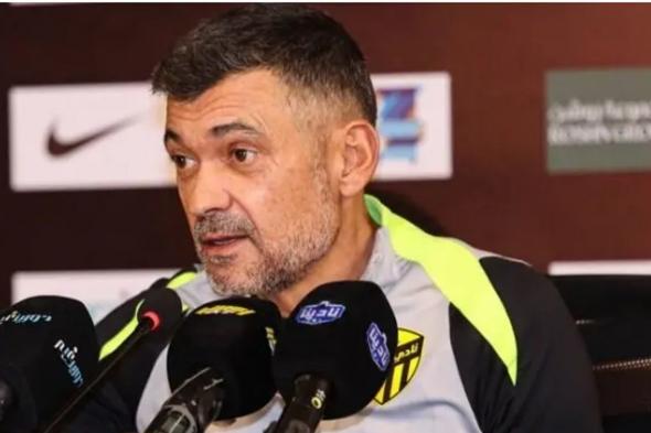 «كونسيساو»
    يؤكد
    أهمية
    الفوز..
    و«شاموسكا»
    يشيد
    بأداء
    التعاون