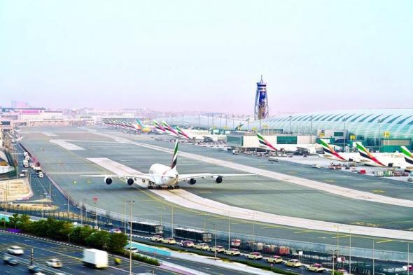 الطيران
      الإماراتي
      يحلّق
      بالاقتصاد
      الوطني
      نحو
      آفاق
      عالمية