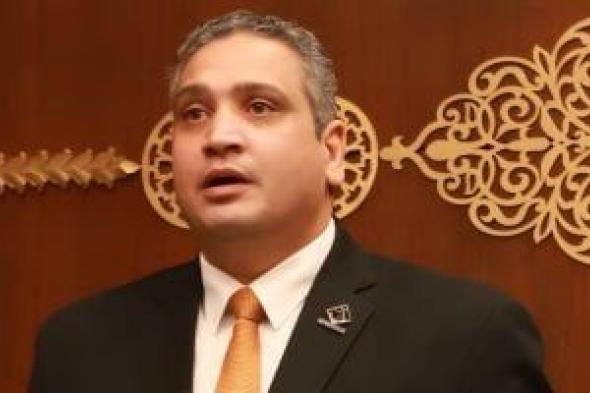 النائب
عماد
خليل
يطالب
برفع
الإعفاء
الضريبى
للمسكن
الخاص
إلى
150
ألف
جنيه