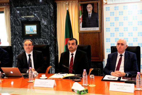 عرقاب
يناقش
آفاق
سوق
النفط
مع
مجموعة
الدول
الثماني
ضمن
"أوبك+"