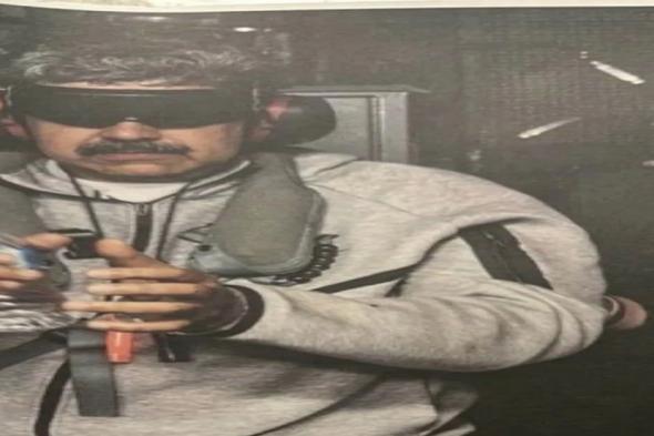 صور
    وفيديوهات..
    تسلسل
    ظهور
    الصورة
    الشهيرة
    لنيكولاس
    مادورو