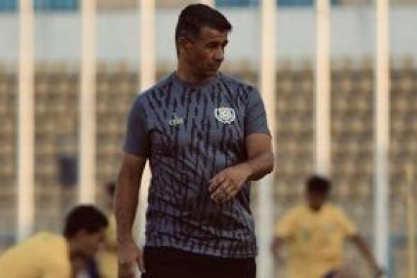 الجزائرى
ميلود
حمدى
يقترب
من
الرحيل
عن
الإسماعيلى