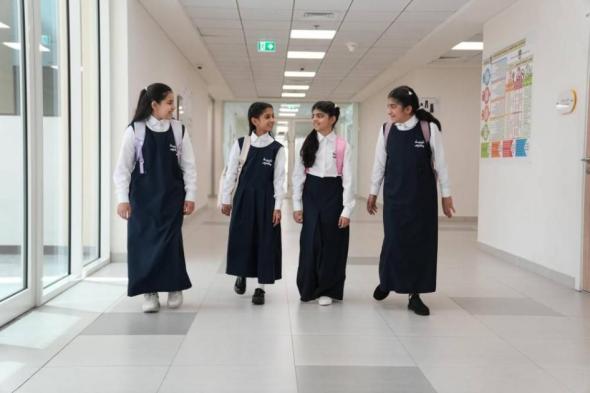 «التربية»:
      فتح
      باب
      التنقلات
      بين
      المدارس
      الحكومية
      والخاصة