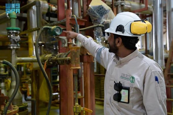 أكثر
    من
    50%
    من
    جولات
    «الالتزام
    البيئي»
    على
    الأنشطة
    الأكثر
    خطرًا