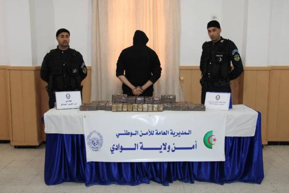 شرطة
الوادي
تضبط
18
كلغ
من
المخدرات