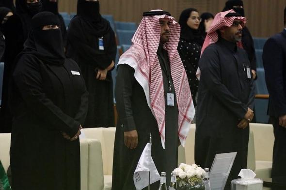 الكلية
    التقنية
    التطبيقية
    للبنات
    بالرياض
    تدشّن
    النسخة
    الثانية
    من
    معرض
    «عمار»
    لمشاريع
    العمارة
    والتصميم