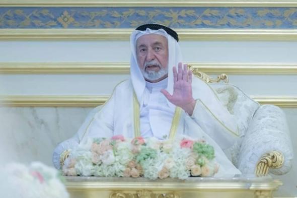 حاكم
الشارقة
يرفع
مخصصات
المستفيدين
من
المساعدات
الاجتماعية
إلى
17500
درهم