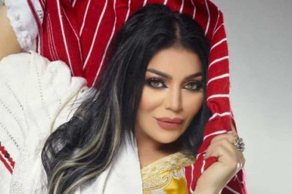 ليلى
غفران
تفتح
جرحها
القديم
وتتحدث
عن
وجع
لا
يزول