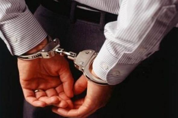 يحمل
شهادة
حقوق..
ضبط
طبيب
التجميل
المزيف
بمصر
صاحب
«مقاطع
الفيلر»