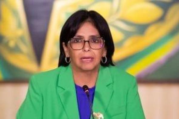 ديلسي
رودريجيز
نائبة
رئيس
فنزويلا
تؤدى
اليمين
الدستورية
رئيسة
للبلاد